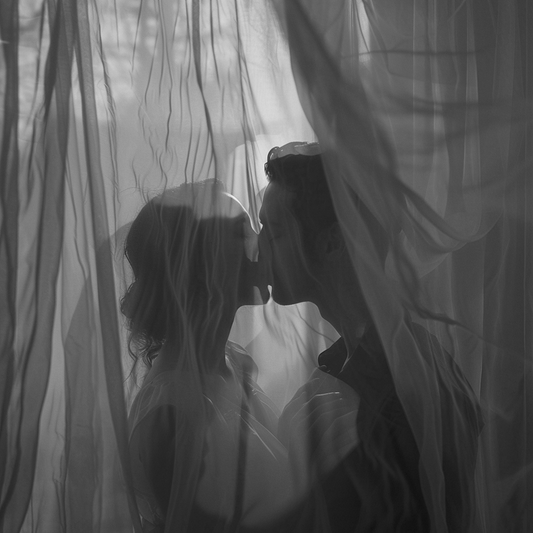 Crowned aphrodisiac for secret pleasures